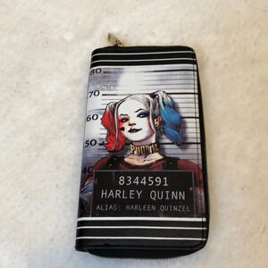 Harley Quinn Suicide Squad wallet black full zip external  and internal EUC